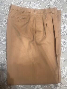 Men’s Brooks Brothers Classic Pleated Dress Pants in Camel never worn size 40/34